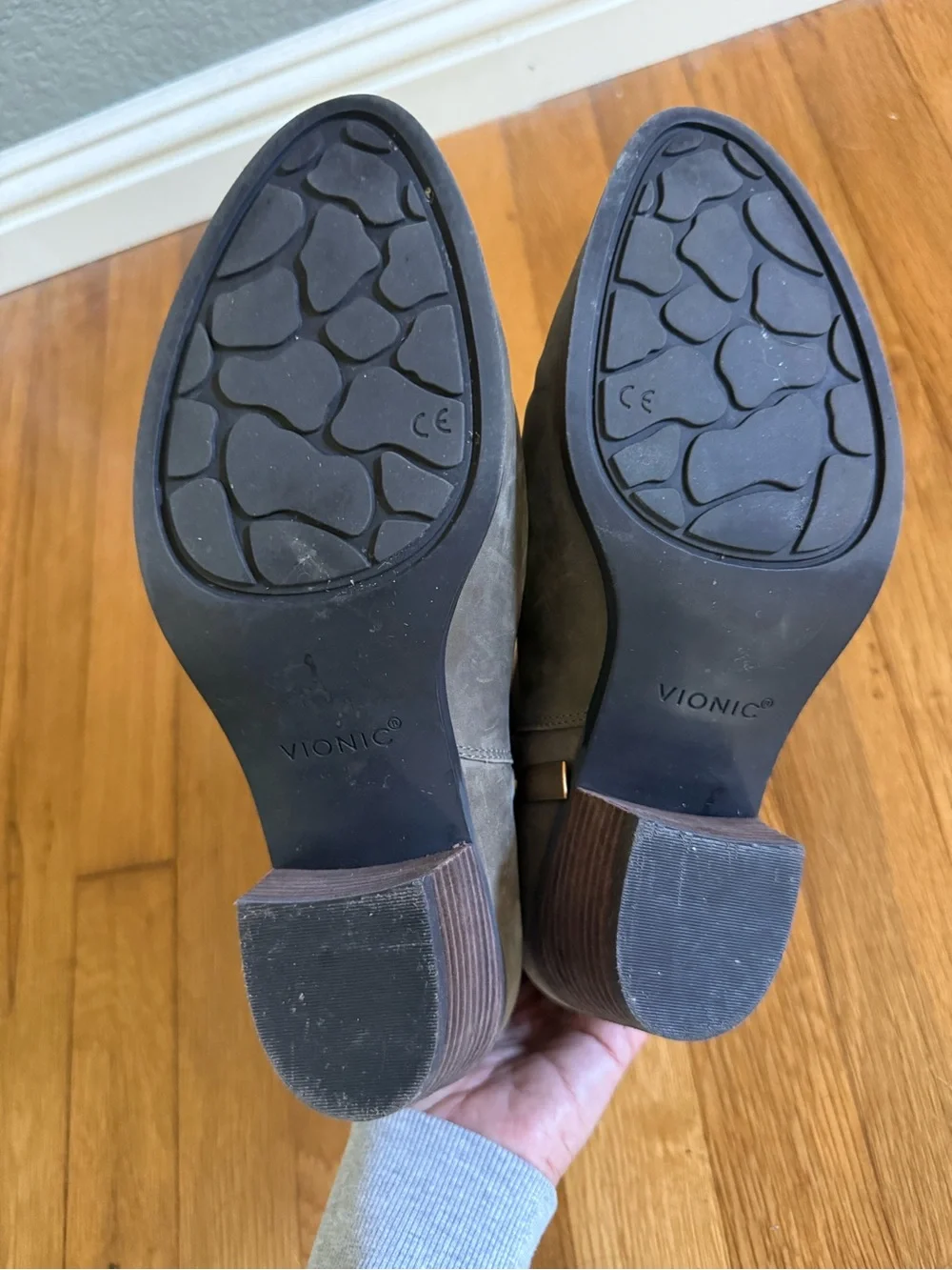 Women’s Vionic Shantelle waterproof booties